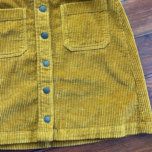 Madewell Metropolis patch pocket wide tooth corduroy A-line button up skirt sz 4 - Picture 3 of 5